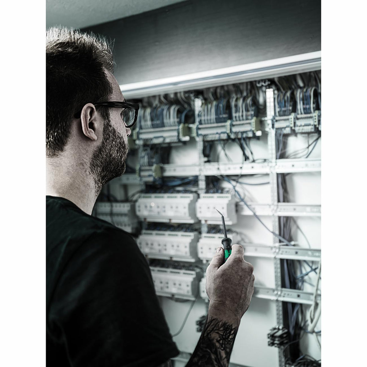 Wera Actuation Tool for Terminal Blocks (Spring Cages): 0.4 x 2.5 x 81 MM