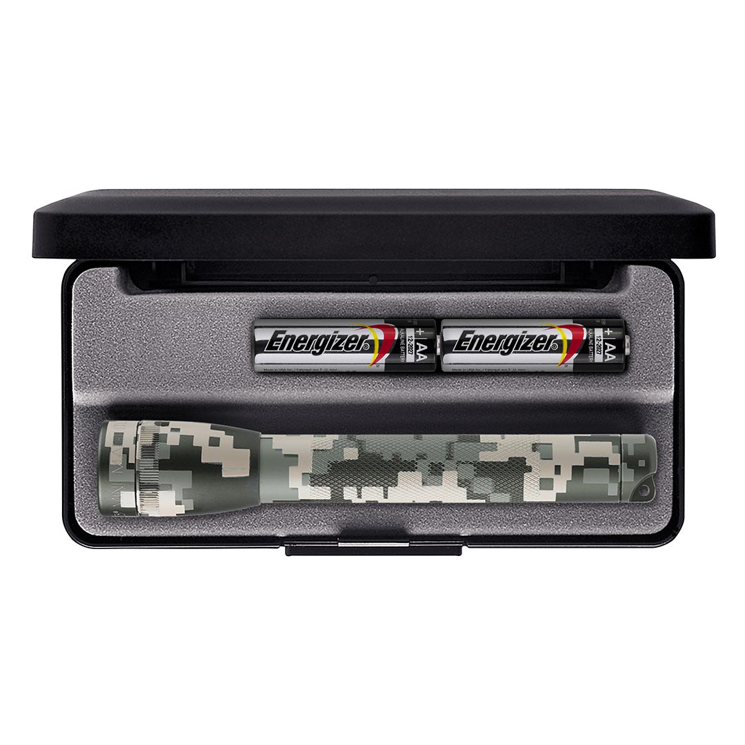 MAGLITE M2A02L Xenon 2-Cell AA Flashlight, Woodland Camo