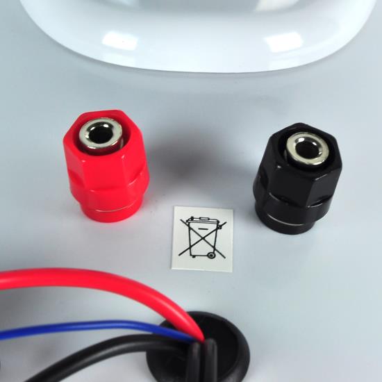 Lanzar 8'' AQAWBS8WT Bluetooth Marine Wakeboard Speaker 1200 Watt White