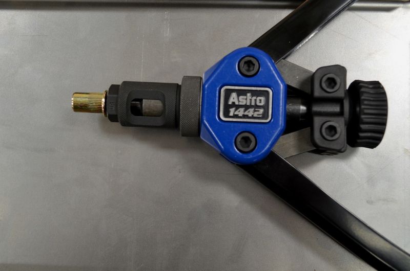 Astro 1442 13In Hand Rivet Nut Setter Kit Metric & SAE  60pc Rivnuts