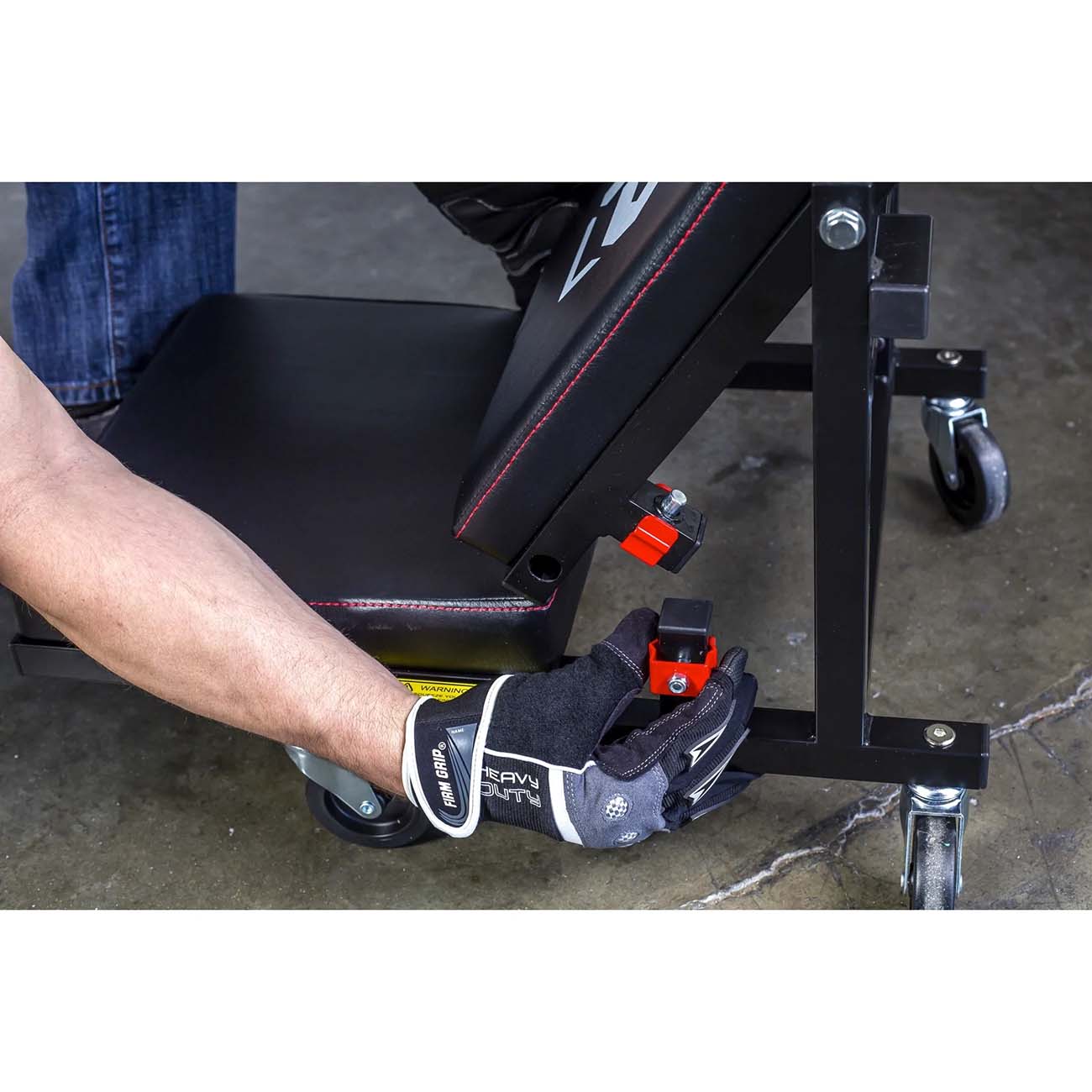 Powerbuilt 2-in-1 Low Creeper Seat Roller Stool 240298