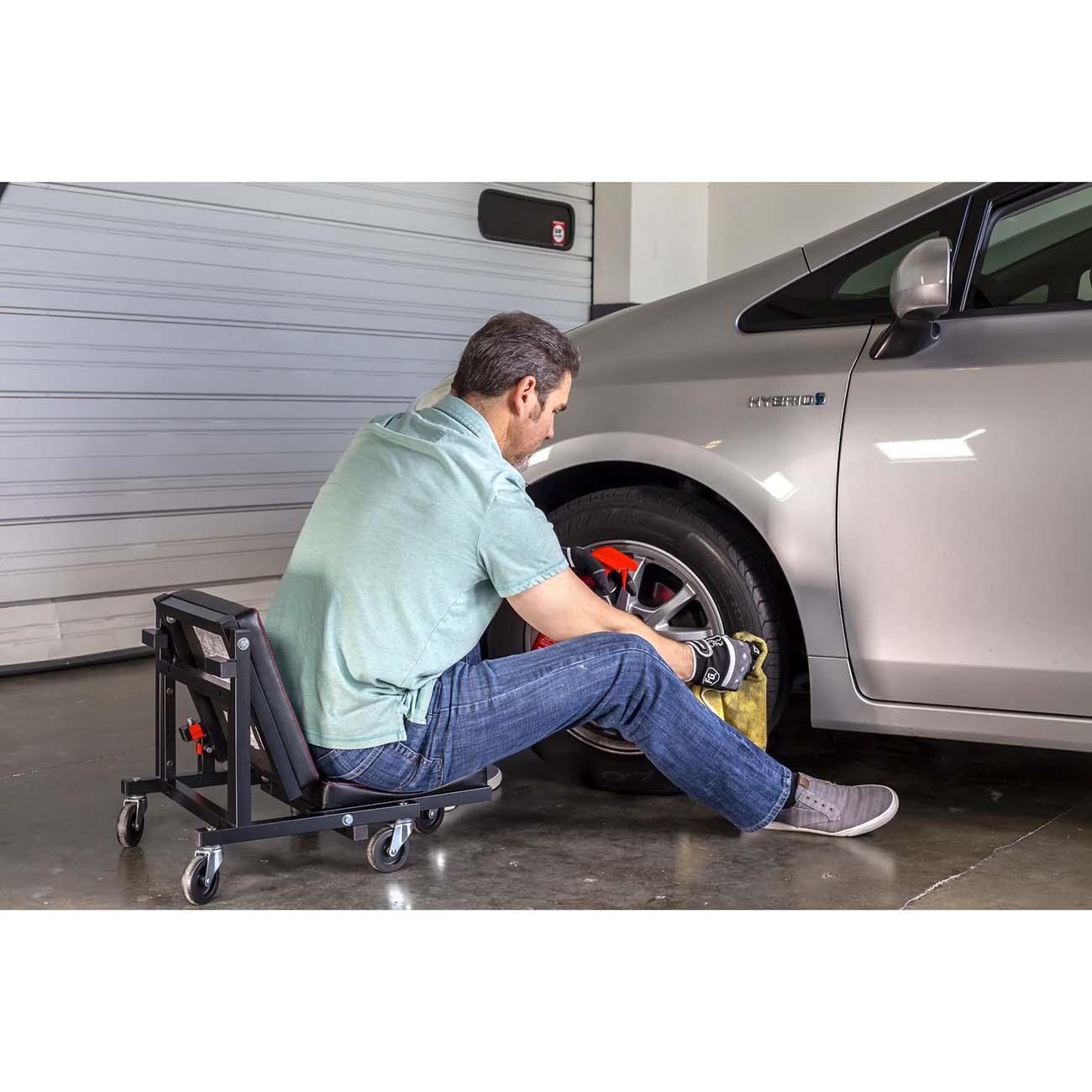 Powerbuilt 2-in-1 Low Creeper Seat Roller Stool 240298