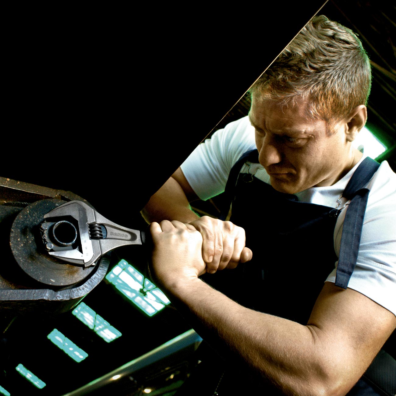 Bahco 12" ERGO Central Nut Wide Opening Jaw Adjustable Wrench