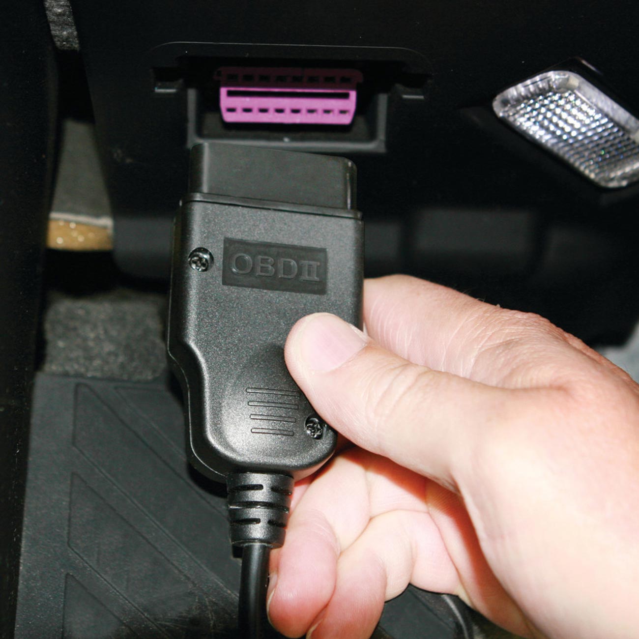 Performance Tool CAN OBD II Scanner Tool For Check Engine Light W2977