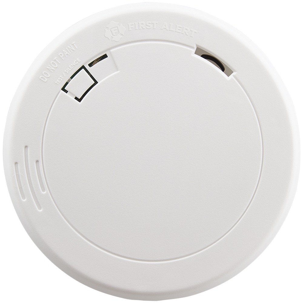 First Alert 1039852 PR710 Slim Photoelectric Smoke Alarm with 10-Year Battery