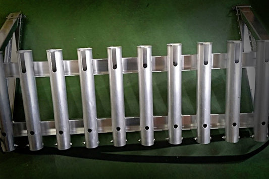 Viking VKSVFR004 2-In-1 Combination Truck Bed/Wall Mount Rod Rack