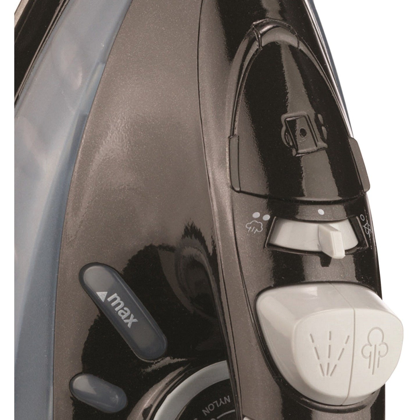 Brentwood Appl. MPI-62 Full-Size Nonstick Steam Iron (Black)